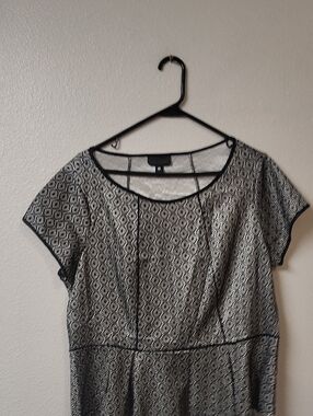 Worthington Black and White Patterned Short Sleeve Tunic 110
